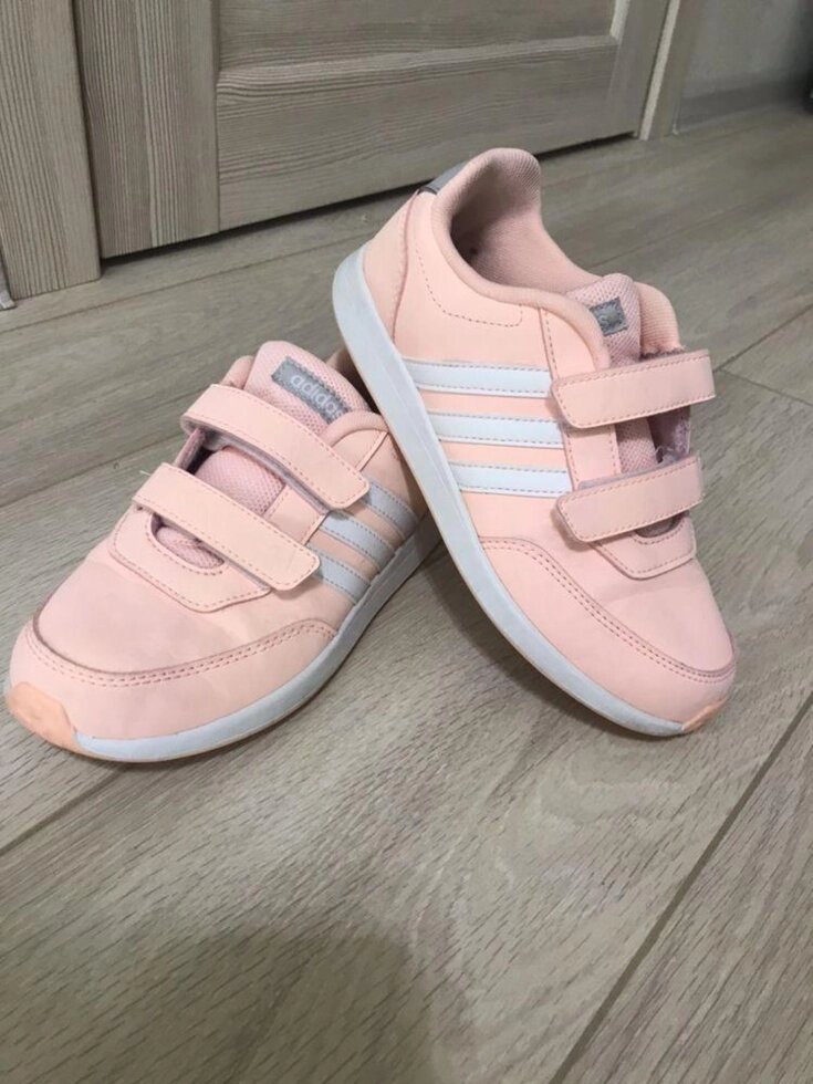 Adidas кросівки від компанії Premium - фото 1