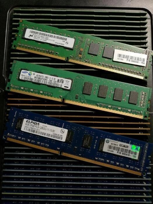 DDR3 на 4GB (PC3-12800) DDR3-1600 Intel/AMD Універсальна від компанії Premium - фото 1