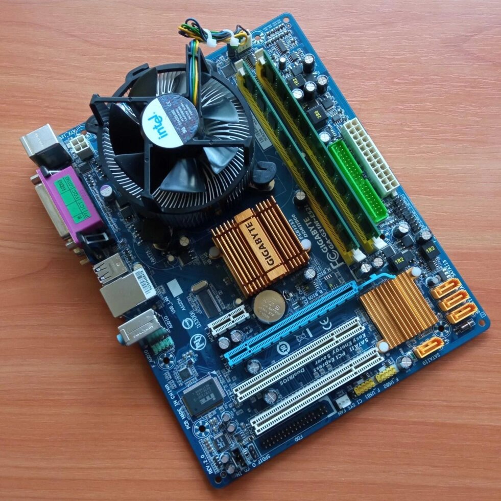 Комплект s775 Intel Core 2 Quad Q6700 (4 ядра) / DDR2 4GB від компанії Premium - фото 1