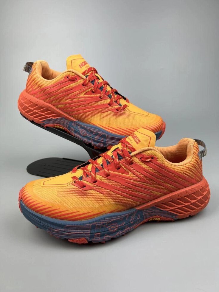 Кросівки Hoka One One Speedgoat 4,25.5см, asics, nike від компанії Premium - фото 1