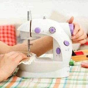 Швейна мінімашинка Mini Sewing Machine 202 з адаптером і педаллю