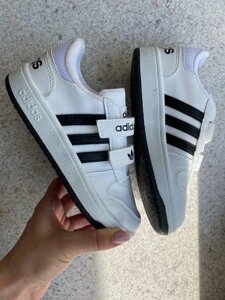 Adidas дитячі підліткові кросівки дитяче взуття