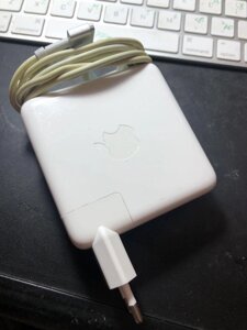 Заряджання MacBook pro 13/15. MagSafe 2 85w