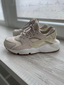 Кросівки Nike huarache оригінал як нові