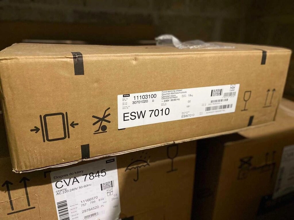 Підігрівач посуду Miele ESW 7010 OBSW, ESW 7010 Obsidian Black від компанії Premium - фото 1