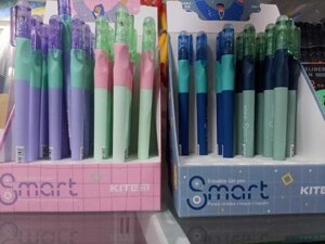 Ручка гелева пиши-стирай Kite Smart, є запаски