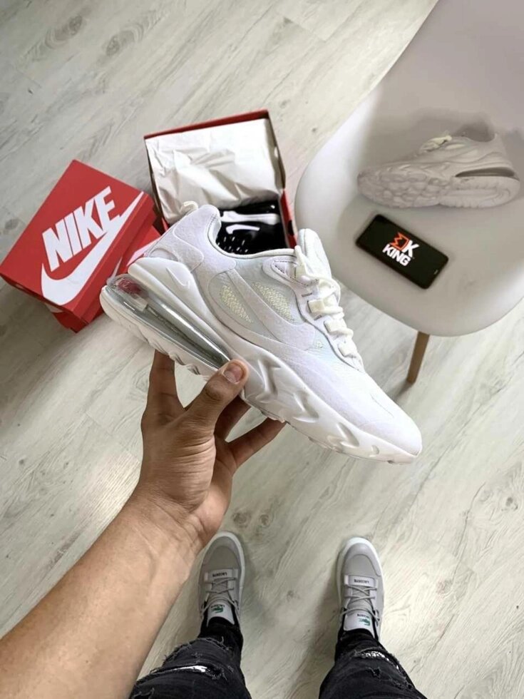 Стильні кросівки Nike Air Max 270 React у трьох кольорах від компанії Premium - фото 1