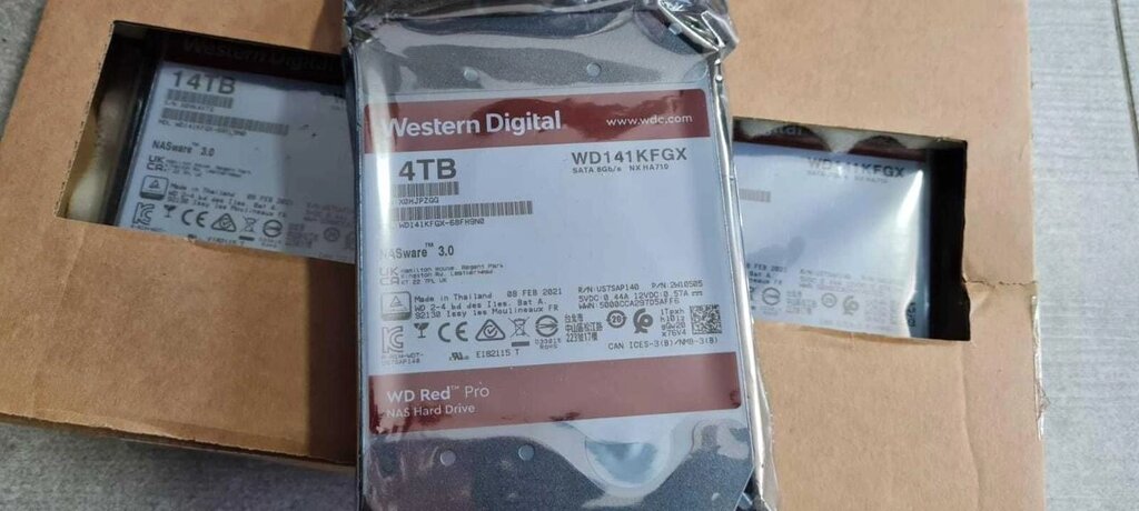 Жорсткий диск WD Red Pro 14 TB WD141KFGX, Жорсткий диск WD 3.5 SATA 3.0 від компанії Premium - фото 1