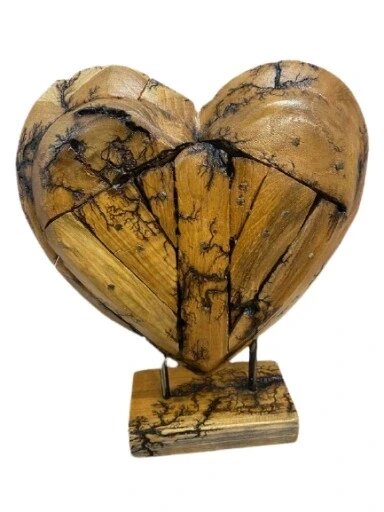 Дерев'яне серце на стійці ручної роботи Статуетка Бренд Європи від компанії Euromarka - фото 1