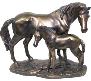 Фігурка коней Кінь Золотий подарунок Mare Foal O124 Статуетка Бренд Європи