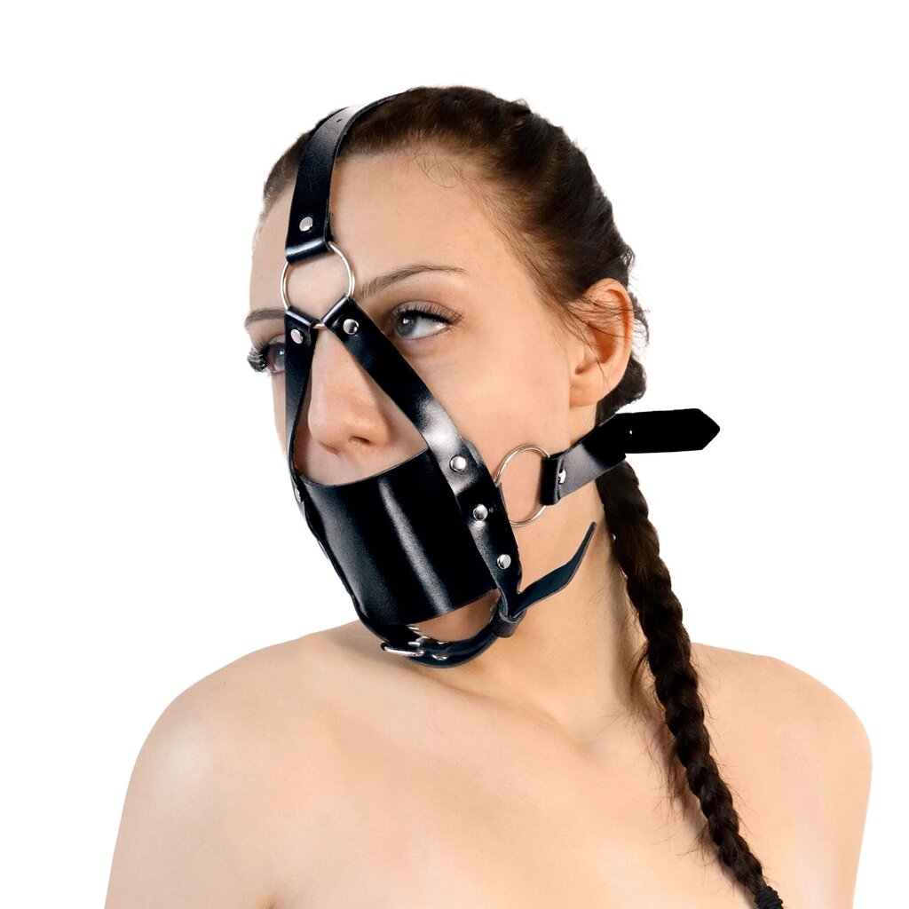 Кляп-маска із пластиковою кулею Art of Sex - Slave, Натуральна шкіра, колір Чорний від компанії Інтернет магазин Персик - фото 1