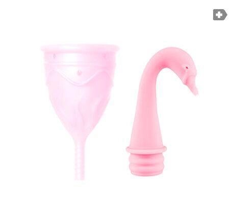 Менструальна чаша Femintimate Eve Cup розмір L з переносним душем від компанії Інтернет магазин Персик - фото 1
