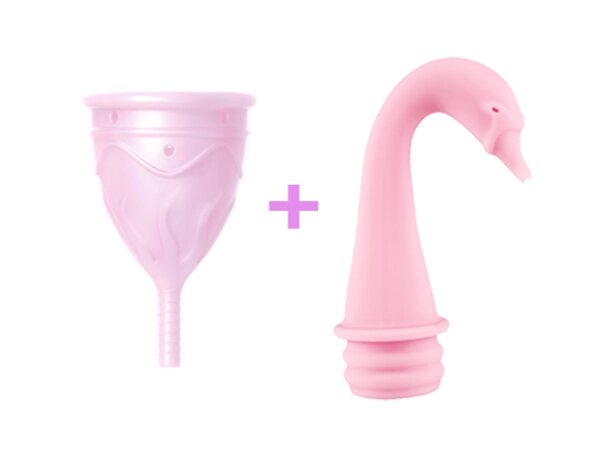 Менструальна чаша Femintimate Eve Cup розмір S з переносним душем від компанії Інтернет магазин Персик - фото 1