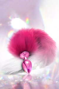 Анальна пробка з хвостом Global Novelties NIXIE METAL BUTT PLUG WITH OMBRE TAIL, PINK METALLIC