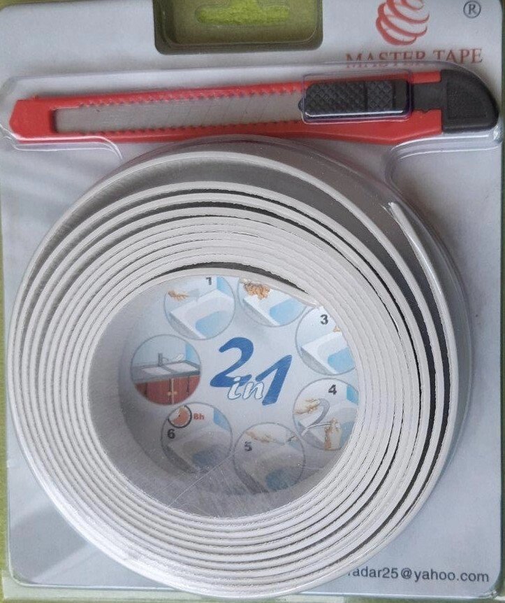 Бордюрна стрічка для ванної 22 мм x 3.0 м силіконова+ніж "Master Tape" від компанії Довіряй нам - фото 1