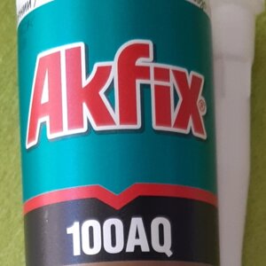 Силіконовий герметик акваріумний чорний Akfix 100AQ 280 мл