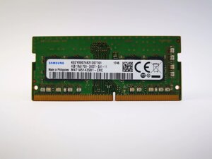 Оперативна пам'ять для ноутбука sodimm samsung DDR4 4gb PC4-2400T (M471A5143SB1-CRC) б/в