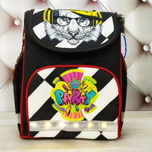 Рюкзак шкільний каркасний для дівчинки з ліхтариками Bagland, чорний з котом 12 л.