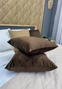 Подушка декоративна (45х45х15 см) Decorator Velour. Колір коричневий