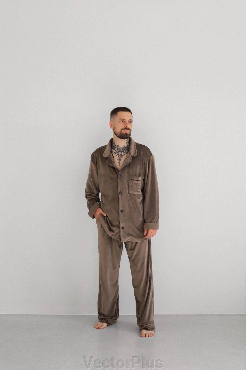 Чоловіча піжама з велюру колір коричневий. L 449784 від компанії VectorPlus - фото 1