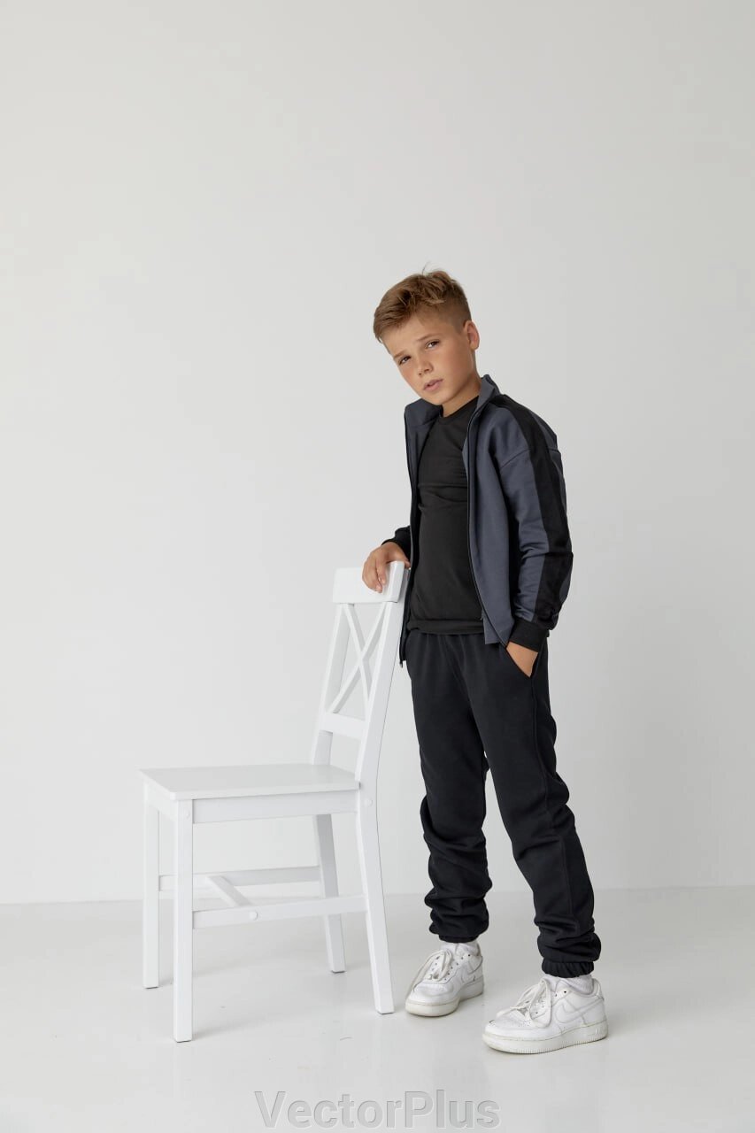 Дитячий спортивний костюм для хлопчика графіт р. 110 439138 від компанії VectorPlus - фото 1