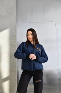 Жіноча куртка бомбер колір синій нар. 48/50 450746