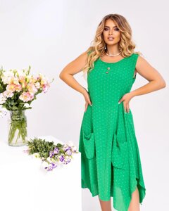 Жіноча вільна сукня прикрашена декоративними кишенями з гудзиком зеленого кольору нар. 54/56 435595