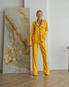 Жіноча піжама велюр Jeny на гудзиках колір жовтий нар. L 443801