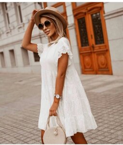 Жіноча безкоштовна біла сукня SKL142-291528