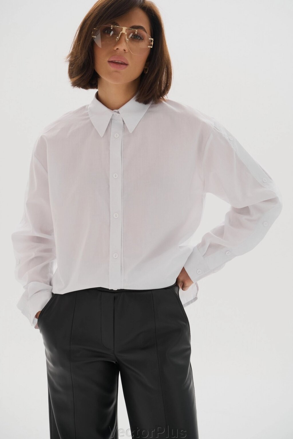 Жіноча класична сорочка з бавовни колір білий р. M/L 451481 від компанії VectorPlus - фото 1