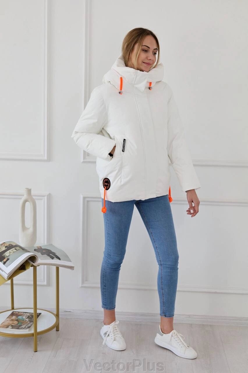 Жіноча куртка з капюшоном колір білий нар. XXL 445439 від компанії VectorPlus - фото 1