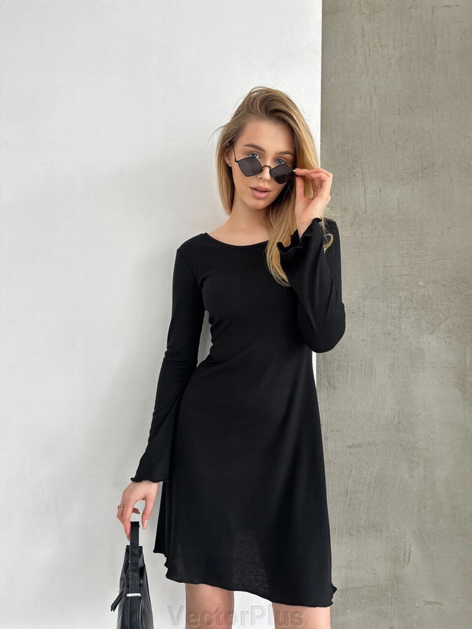 Жіноча сукня міні колір чорний нар. 42/44 453544 від компанії VectorPlus - фото 1