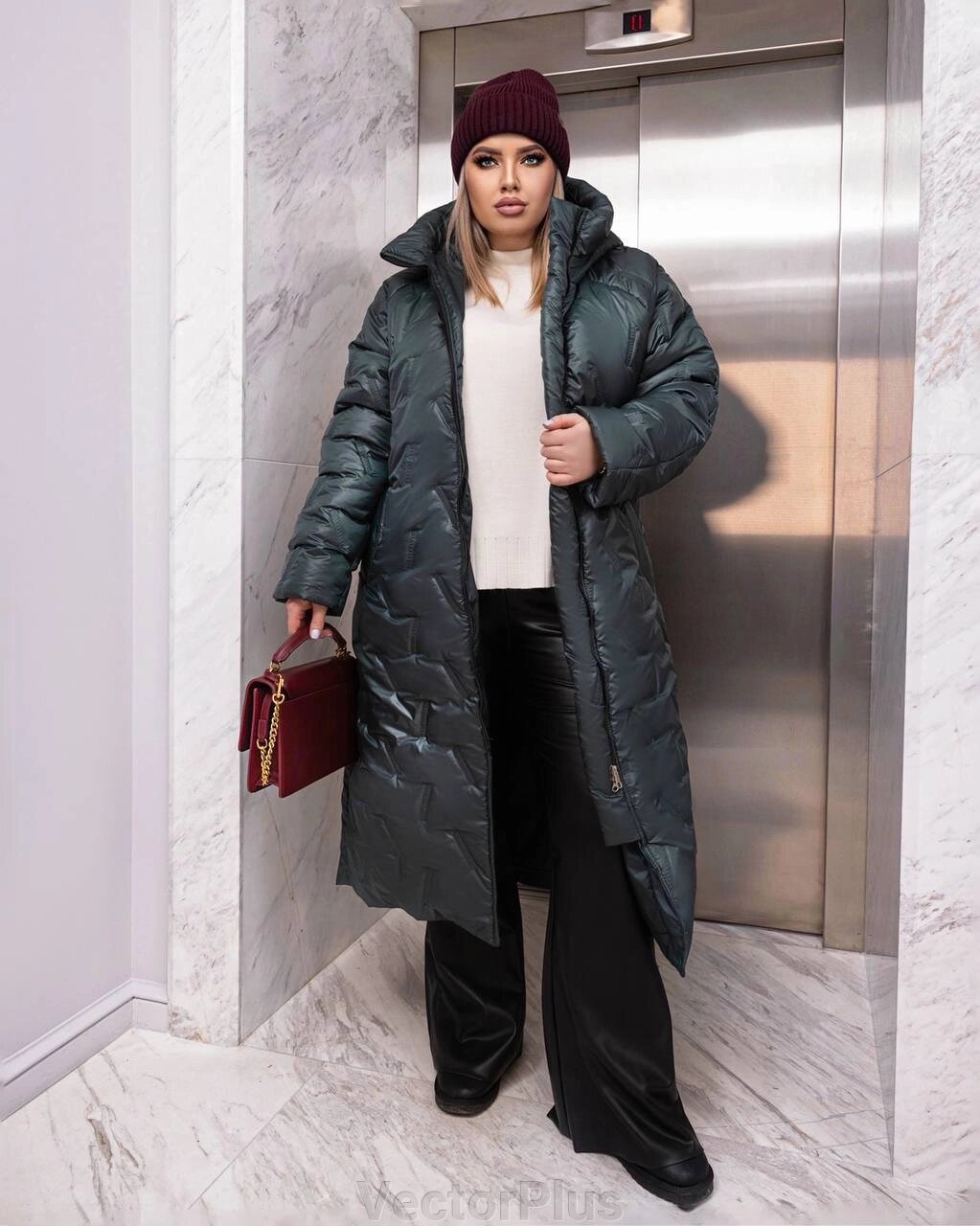 Жіноче стьобане тепле пальто колір смарагдовий р. 50/52 448458 від компанії VectorPlus - фото 1