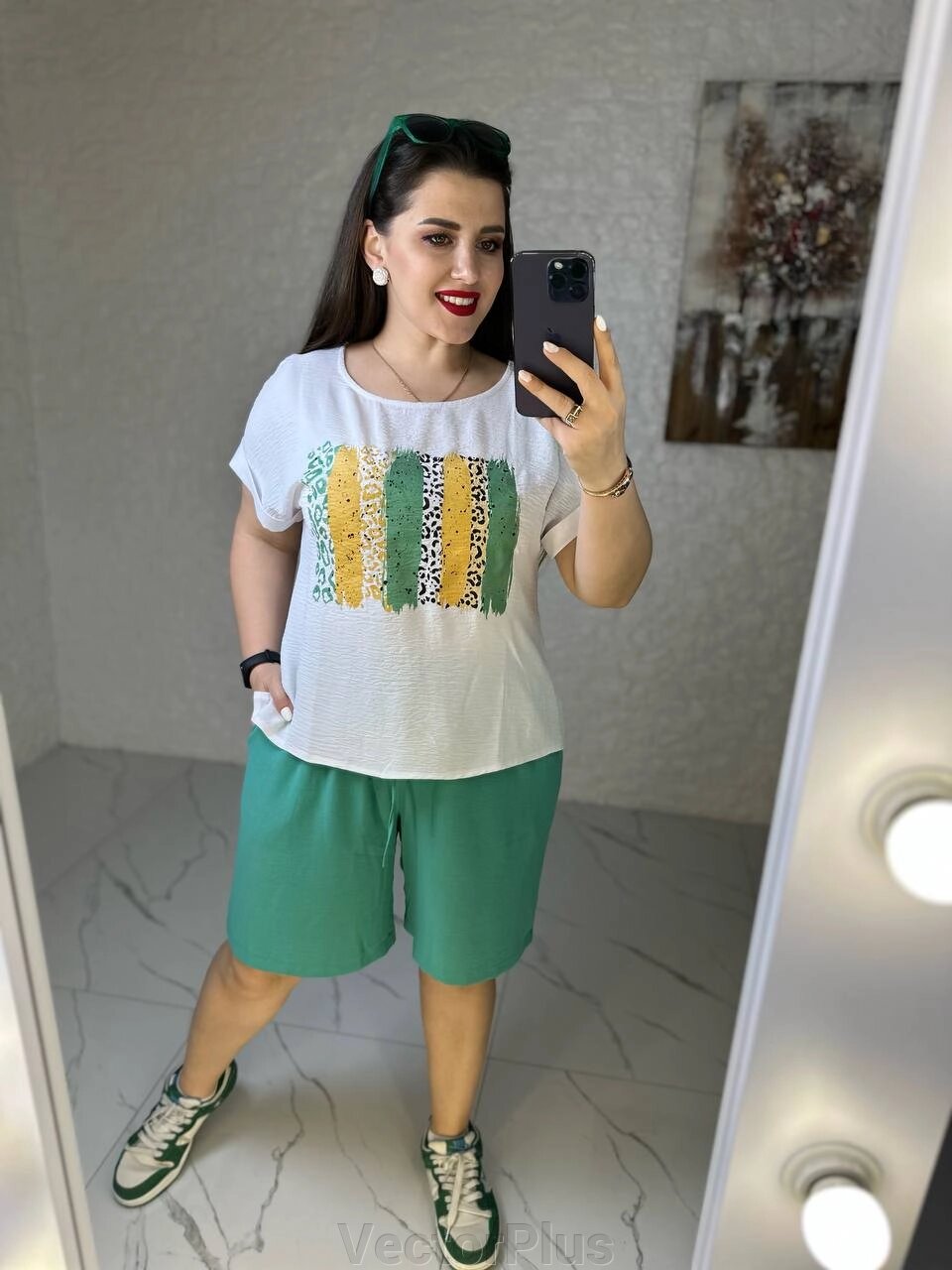 Жіночий костюм блуза та шорти колір фісташкаЖіночий костюм блуза та шорти колір фісташка від компанії VectorPlus - фото 1
