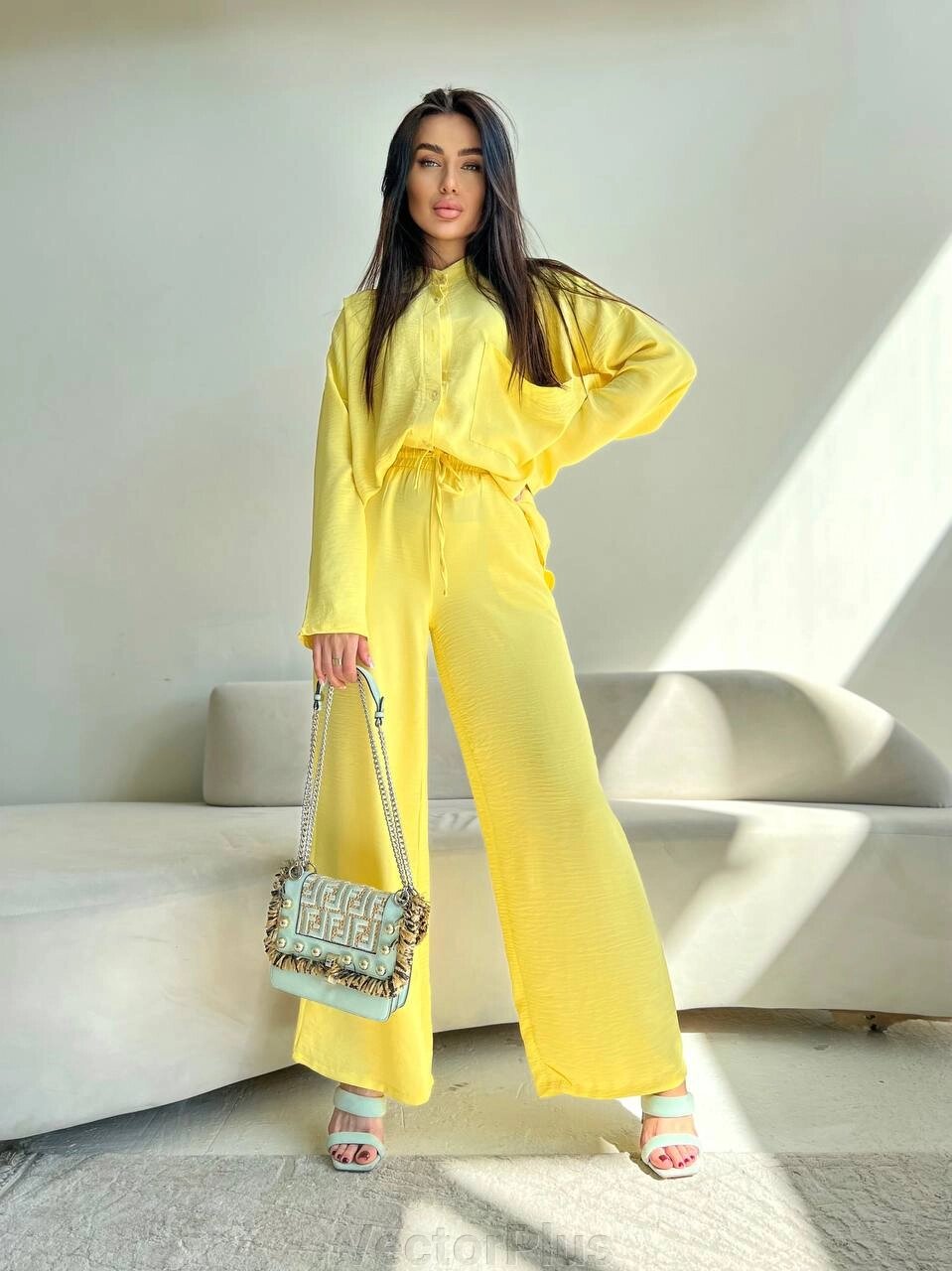 Жіночий костюм-двійка колір жовтий нар. 42/44 454376 від компанії VectorPlus - фото 1