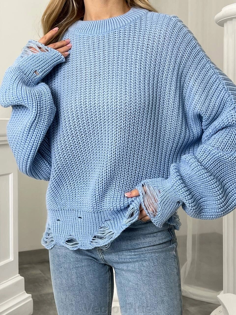 Жіночий светр з блакитними дірками r. 42/46 407261 від компанії VectorPlus - фото 1