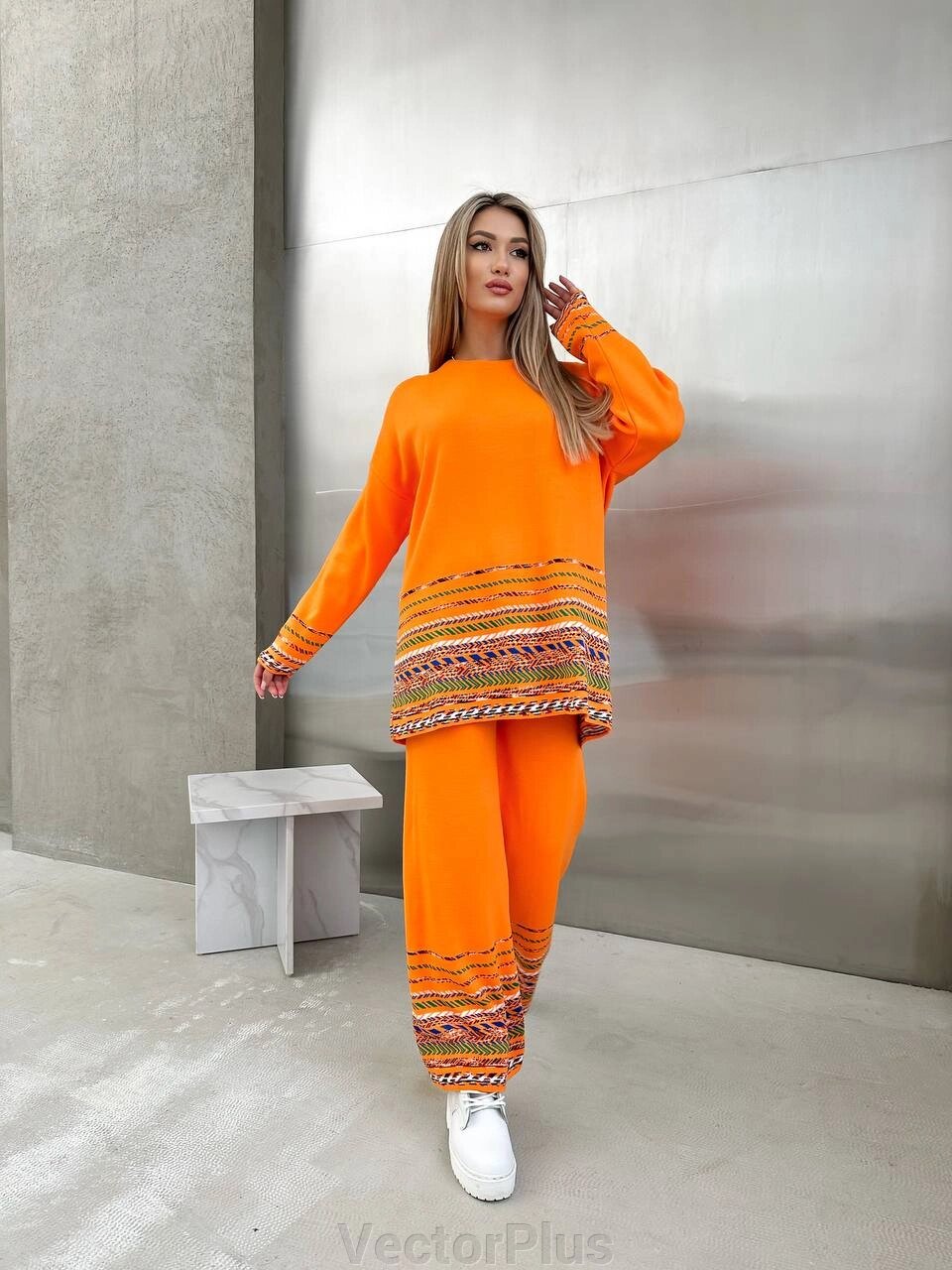 Жіночий в'язаний костюм колір помаранчевий нар. 42/48 448134 від компанії VectorPlus - фото 1