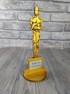 Дерев'яна декоративна статуетка "Оскар"