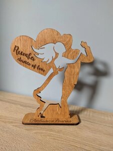 Дерев'яна фігурка на підставці "Танцююча пара"