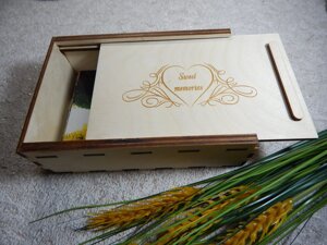 Дерев'яна подарункова скринька-коробка 17*12*5,5 см, дерев'яна коробка для фотографій