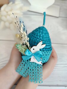 Свічка-яйце із вощини з декором блакитна, великодня свічка 10*7,5см