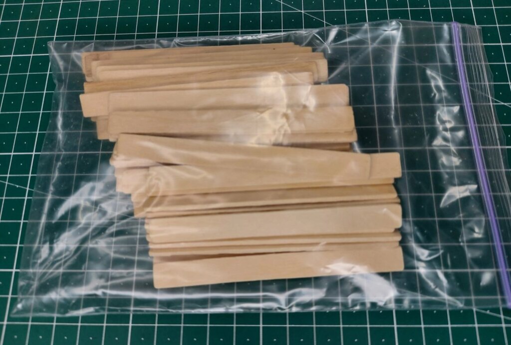 Дерев'яні рейки для моделювання, 50 шт. 90х9х2 мм. від компанії Хоббінет - збірні моделі - фото 1