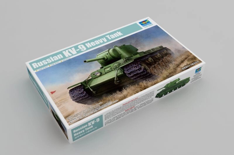 КВ-9. Збірна модель радянського важкого танка в масштабі 1/35. TRUMPETER 09563 від компанії Хоббінет - збірні моделі - фото 1