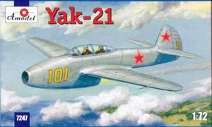 Збірна модель навчально-тренувального літака Як-21.1 / 72 AMODEL 7247