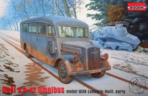 Opel Blitz 3.6 - 47 Omnibus W39 Ludewig (Essen). Збірна модель німецького штабного автобуса в масштабі 1/35. RODEN 807