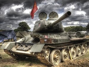 Збірні моделі танка Т-34/76 та Т-34/85 у масштабі 1/35