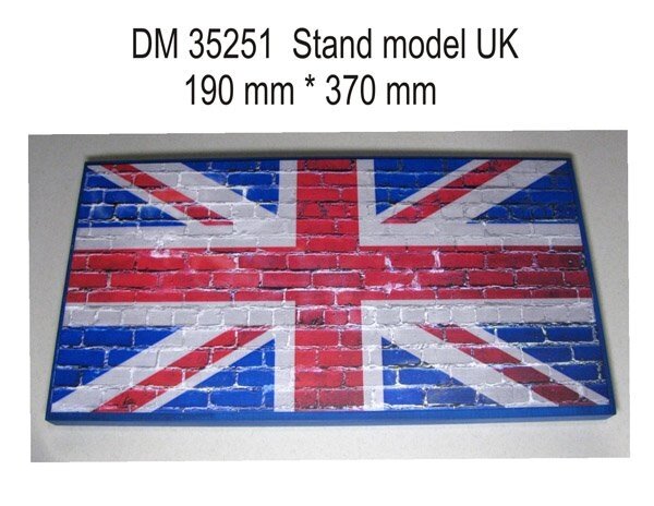 Підставка під моделі (тема Великобританія) 1/35 DANMODELS DM35251 від компанії Хоббінет - збірні моделі - фото 1