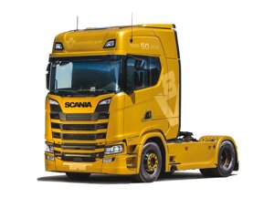 Scania S730 HIGHLINE 4x2. Модель автомобиля в масштабе 1/24. ITALERI 3927