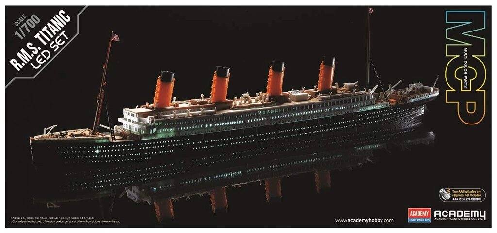 Титанік + LED SET. Збірна модель R. M. S. Titanic у масштабі 1/700. ACADEMY 14220 від компанії Хоббінет - збірні моделі - фото 1