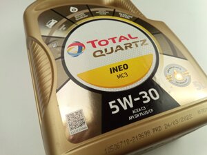 Олива моторна 5W-30 синтетична TOTAL Quartz INEO MC3 5л. (157103)